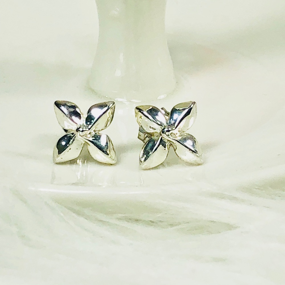 Sterling silver pinwheel studs